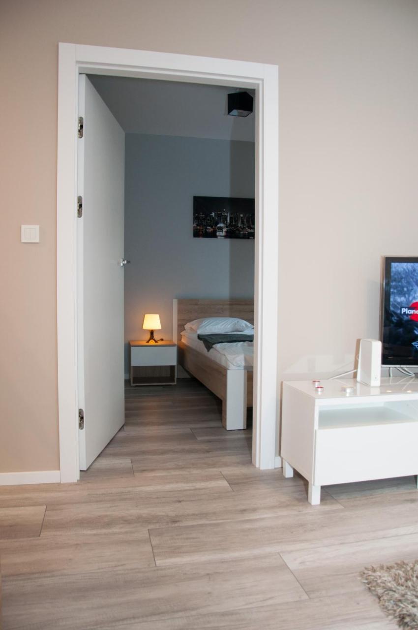 Apartament Cybernetyki Mokotow วอร์ซอ ภายนอก รูปภาพ