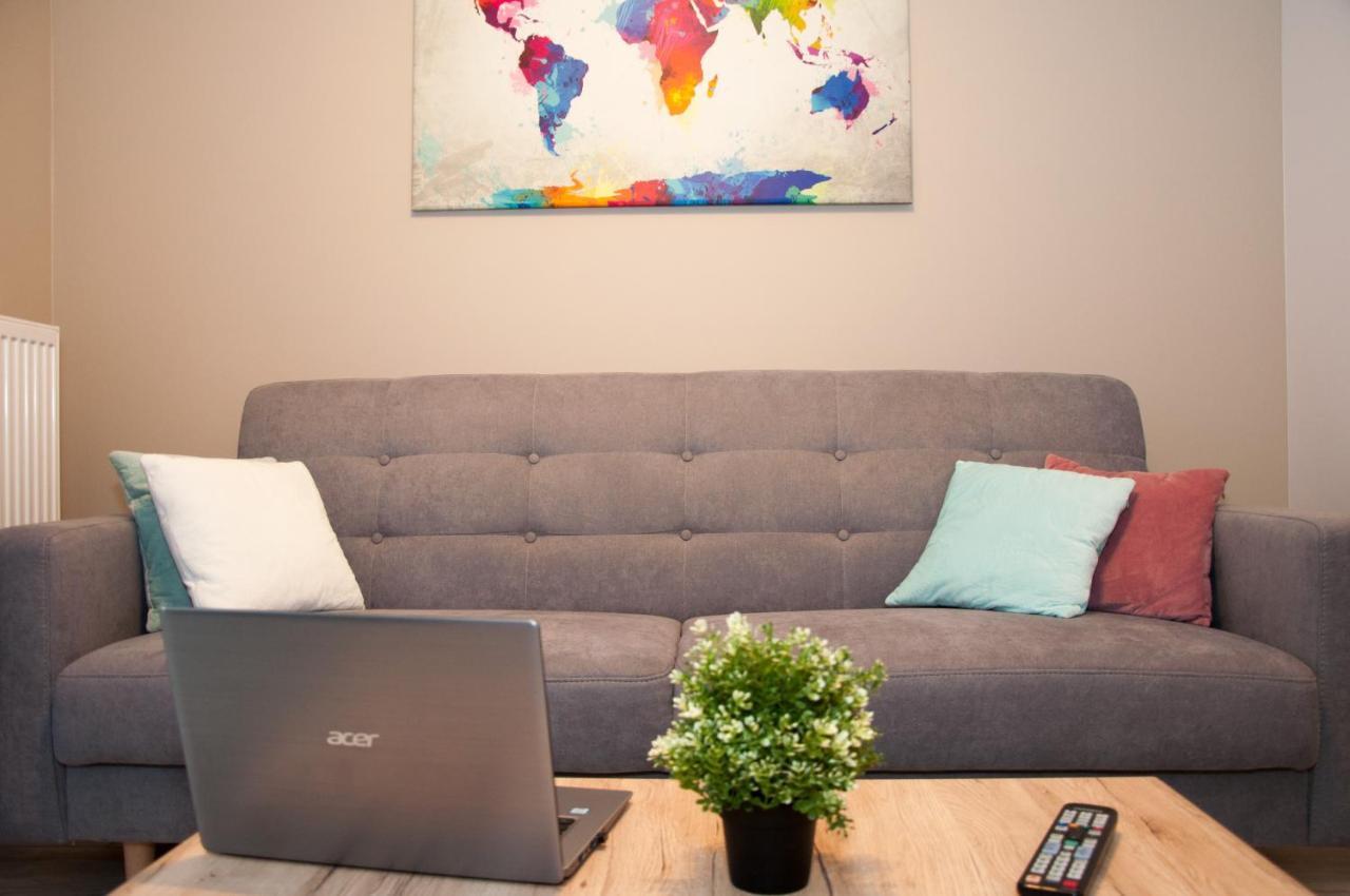 Apartament Cybernetyki Mokotow วอร์ซอ ภายนอก รูปภาพ