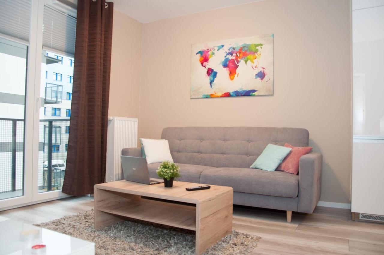 Apartament Cybernetyki Mokotow วอร์ซอ ภายนอก รูปภาพ